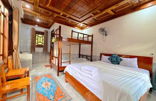 Son Trach Hotel | The Ridge Haven