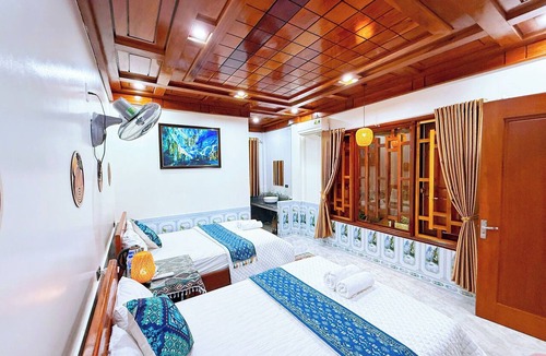 Son Trach Hotel | The Ridge Haven