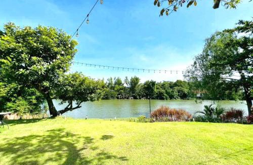 Chanthaburi Villa | The river chan pool villa