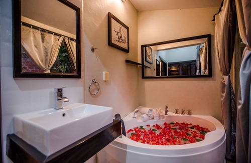 Svay Pao Hotel | The Sanctuary Villa Battambang