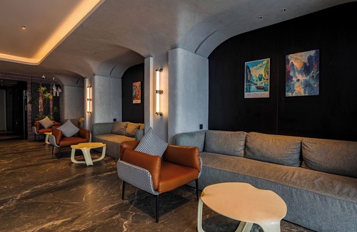 Ben Thanh Hotel | The Signature Hotel Saigon