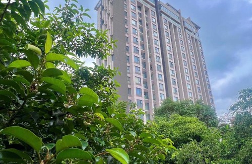 District 4 Apartment | The Silver Vinh Hoi Apartment