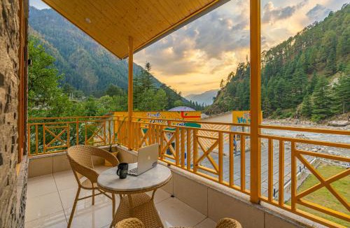 Kasol Hostel | The Social Stays Kasol formerly ArtBuzz