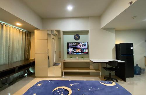 Siwalankerto Apartment | The Square - King Suite - Apartemen Service - 2Person - NetFlix Wifi - Near Petra Campus