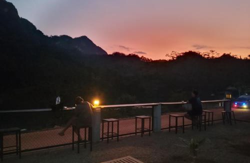 Nong Khiaw Hostel | The Sun Backpackers Hostel