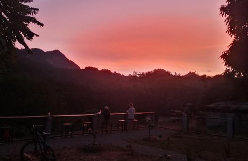 Nong Khiaw Hostel | The Sun Backpackers Hostel