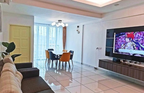 Kampung Pokok Asam Apartment | THE SUNDAVILLE SUITE - EXQUISITE 3 BEDROOMS*8PAX*