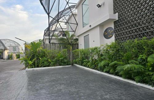 Hin Lek Fai Villa | The Ten Poolvilla Huahin
