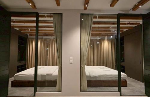 Hin Lek Fai Villa | The Ten Poolvilla Huahin
