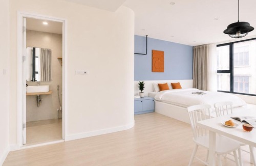 Thanh Nhan Apartment | The Urbanist - Hanoi Pool Oasis
