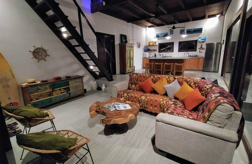 Gerupuk Villa | The Watch House, Gerupuk Bay - Tropical Villa in Surfers' Paradise