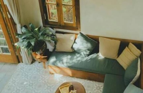 Hoa Lu Bed & Breakfast | The Wooden Gate