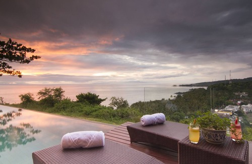 Senggigi Villa | Three Bedroom Pool Villa- Mora Royal Villa