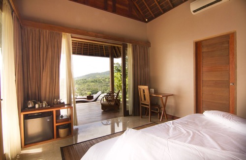 Senggigi Villa | Three Bedroom Pool Villa- Mora Royal Villa