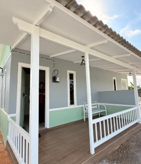 Kangar House | Tiny House Cikgu 2 - Room Stay