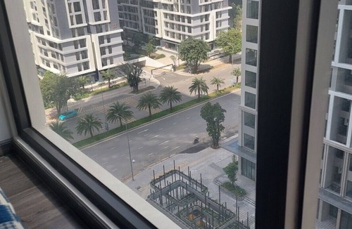Tu Liem House | TK Resortstay - Vinhomes Smart City Provides Accommodation With an Outdoor Swimm
