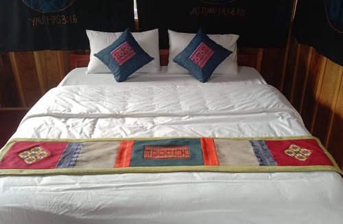 Phong Tho Hotel | To Ech Homestay