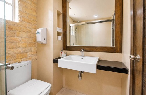 Bintulu Hotel | Townhouse Near Tanjung Batu Formerly 900 Inn