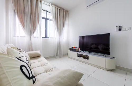 Kampung Bukit Dukong Apartment | Trader Park Cheras Luxury C180 Food Street