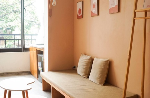 Hai Ba Trung House | Traditional central House/City view/Big window/Washing/5 Mins walking to lake