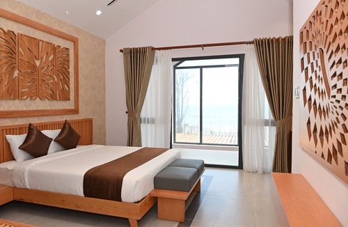 Long Hai Hotel | Tran Chau Beach & Resort