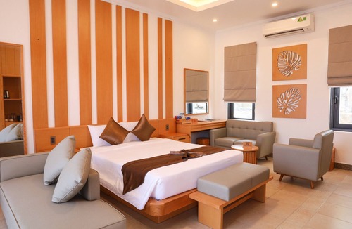 Long Hai Hotel | Tran Chau Beach & Resort