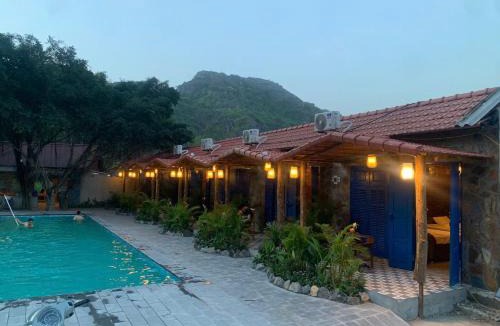 Hoa Lu Cabin | Trang An River Sunshine Bungalow