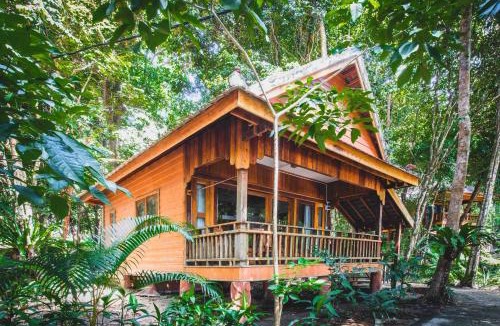 Koh Rong House | Tree House Bungalows
