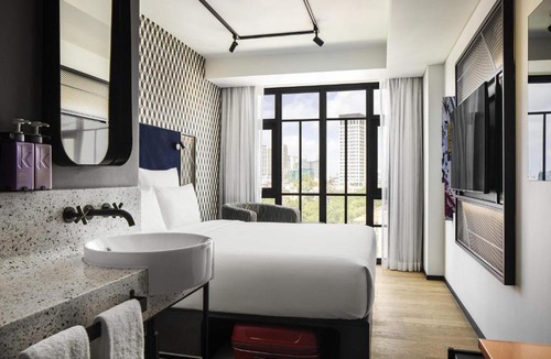 Daun Penh Hotel | TRIBE Phnom Penh Post Office