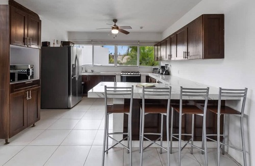 La Cruz de Huanacaxtle Villa | Tropical Villa w/Backyard + Beach Club Access