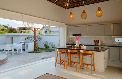 Selong Belanak Villa | Tropik Resort Lombok