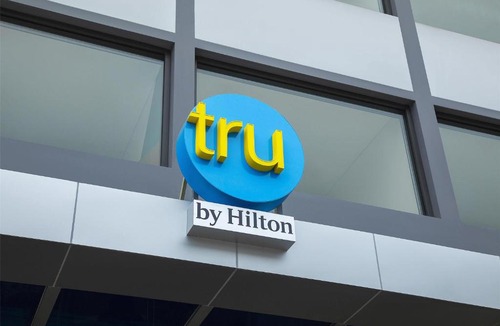Hoa Binh Hotel | Tru by Hilton Hoa Binh City Centre
