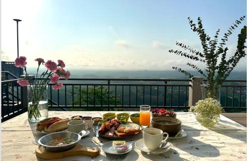 Mae Chan Villa | Tsuya Hill Private Mountain View Villa, Chiang Rai