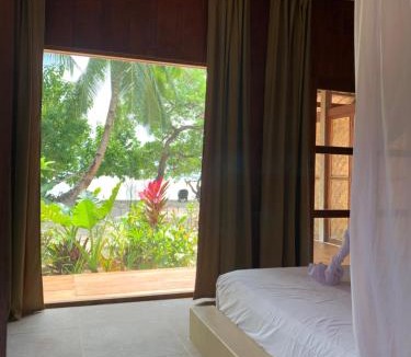 Nuhu Roa Bed & Breakfast | Tumbuh Oasis