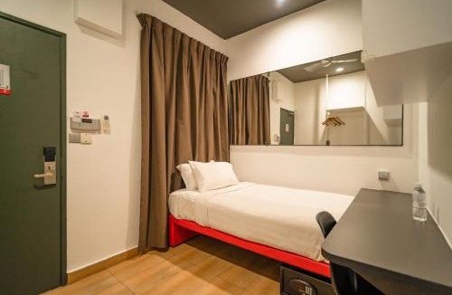 Sepang Hotel | Tune Hotel KLIA Aeropolis (Airport Hotel)