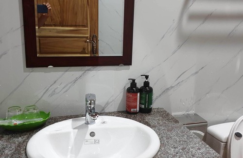 Hoa Lu House | Tuyet's Homestay