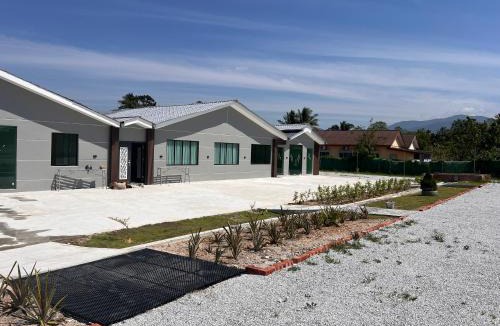 Hulu Selangor House | Twin Villa at ODS Park Ulu Yam, Batang Kali - Up to 20pax
