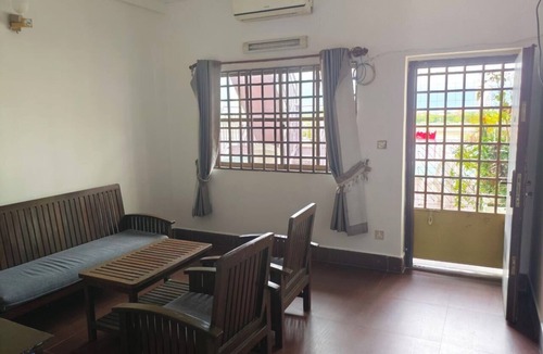 Daun Penh Apartment | Two bedroom apartment with an outdoor balcony area facing the Mekong River.