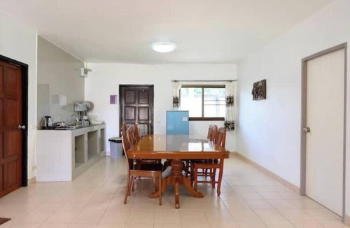 Si Racha Villa | Two Fifty Nine Resort 259 รีสอร์ต 3br 2bath & the other 3br 2bath