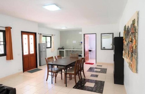 Si Racha Villa | Two Fifty Nine Resort 259 รีสอร์ต