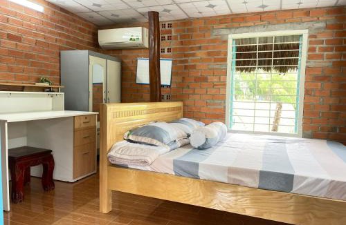 Ben Cau Ski Chalet | Ty Phu Miet Vuon Homestay - Entire Bungalow