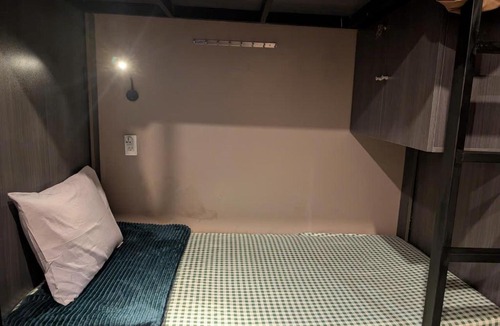 District 5 Hotel | Tzone's Hostel - Quiet Place