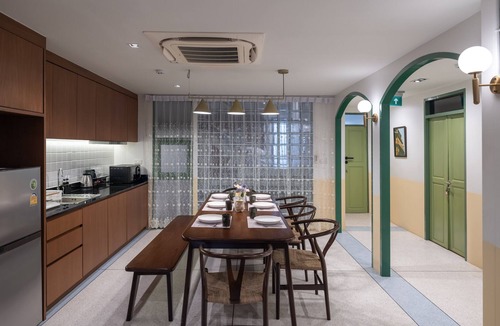 Somdet Chao Phraya House | Ultimate comfy family and friends retreat 10 mins to ICON SIAM department store