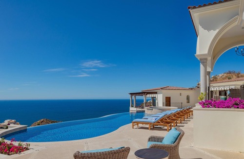 Paraiso Escondido Villa | Ultra Luxe Pedregal Villa w/70ft Infinity Pool, Spa, Chef & Bartender, & Views