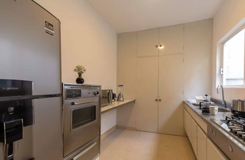 Reforma Apartment | Unbeatable location, 4 bedroom 3 bathroom, elevator, WIFI, washer and dryer inside the apartment, self check in.