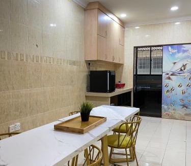 Durian Sebatang House | Unique 4 Bedrooms House, Few mins to Town by Mr Homestay