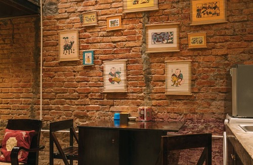 Hang Bo Apartment | Unique art house in Hanoi Old Quarter!