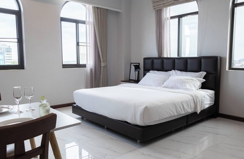 Vientiane Hotel | Urbanite Hotel