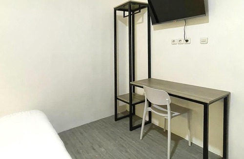 Bekasi Hotel | Urbanview Don Juan Pondok Gede by RedDoorz