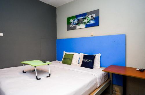 Klaten Hotel | Urbanview Hotel Syariah Prambanan by RedDoorz